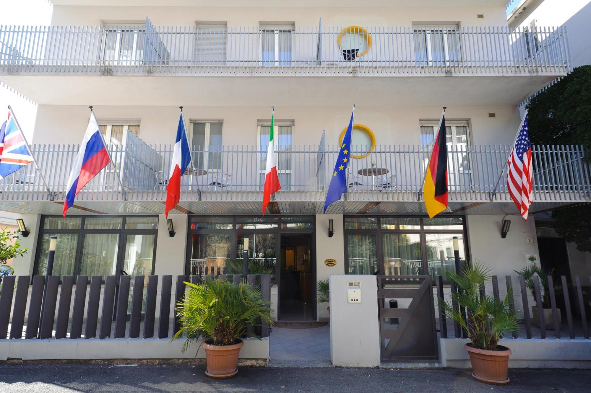 Hotel Petrarca Rimini Exteriör bild